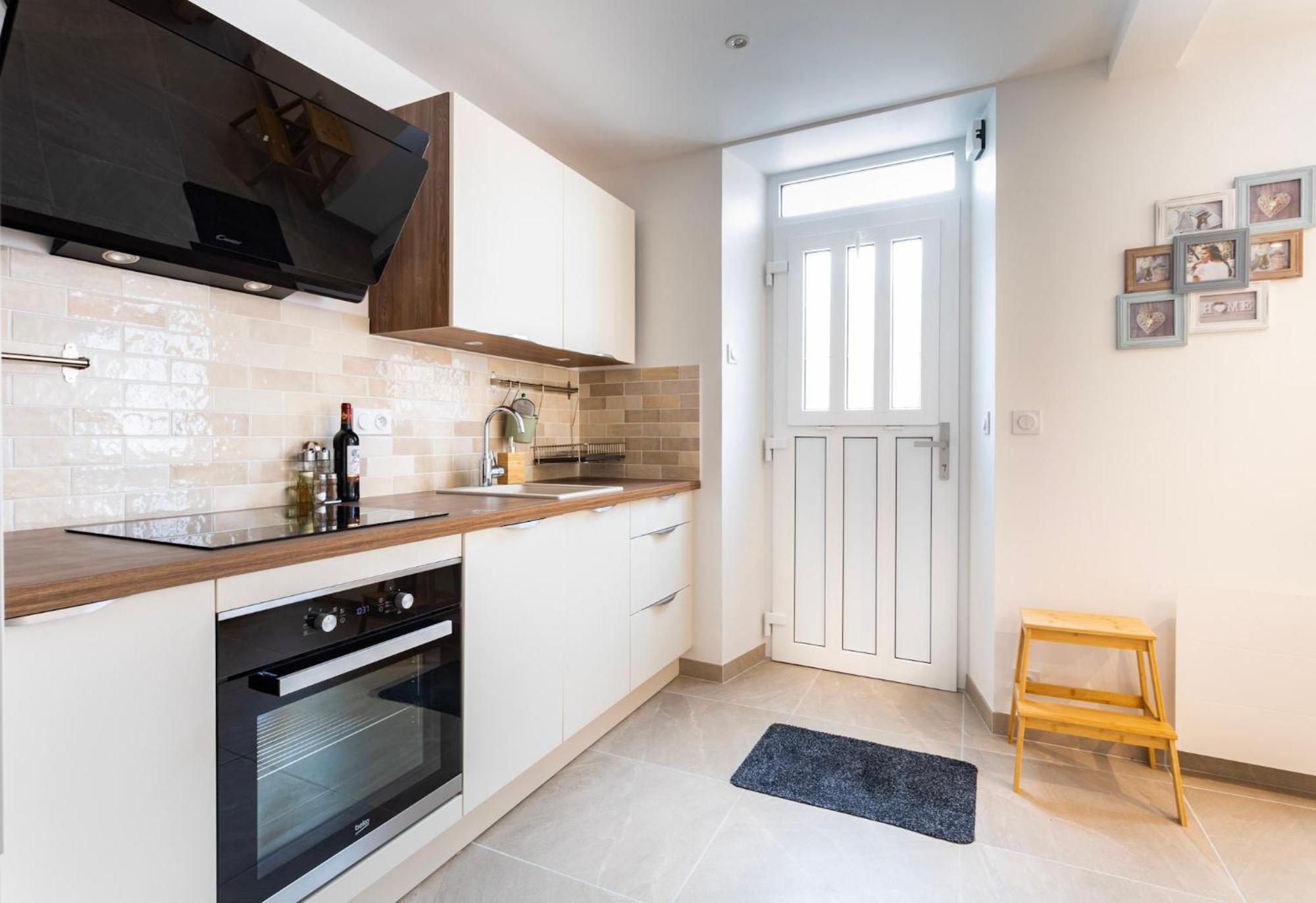 Cosy Cottage, 5 Minutes Disneyland! Holiday home *
