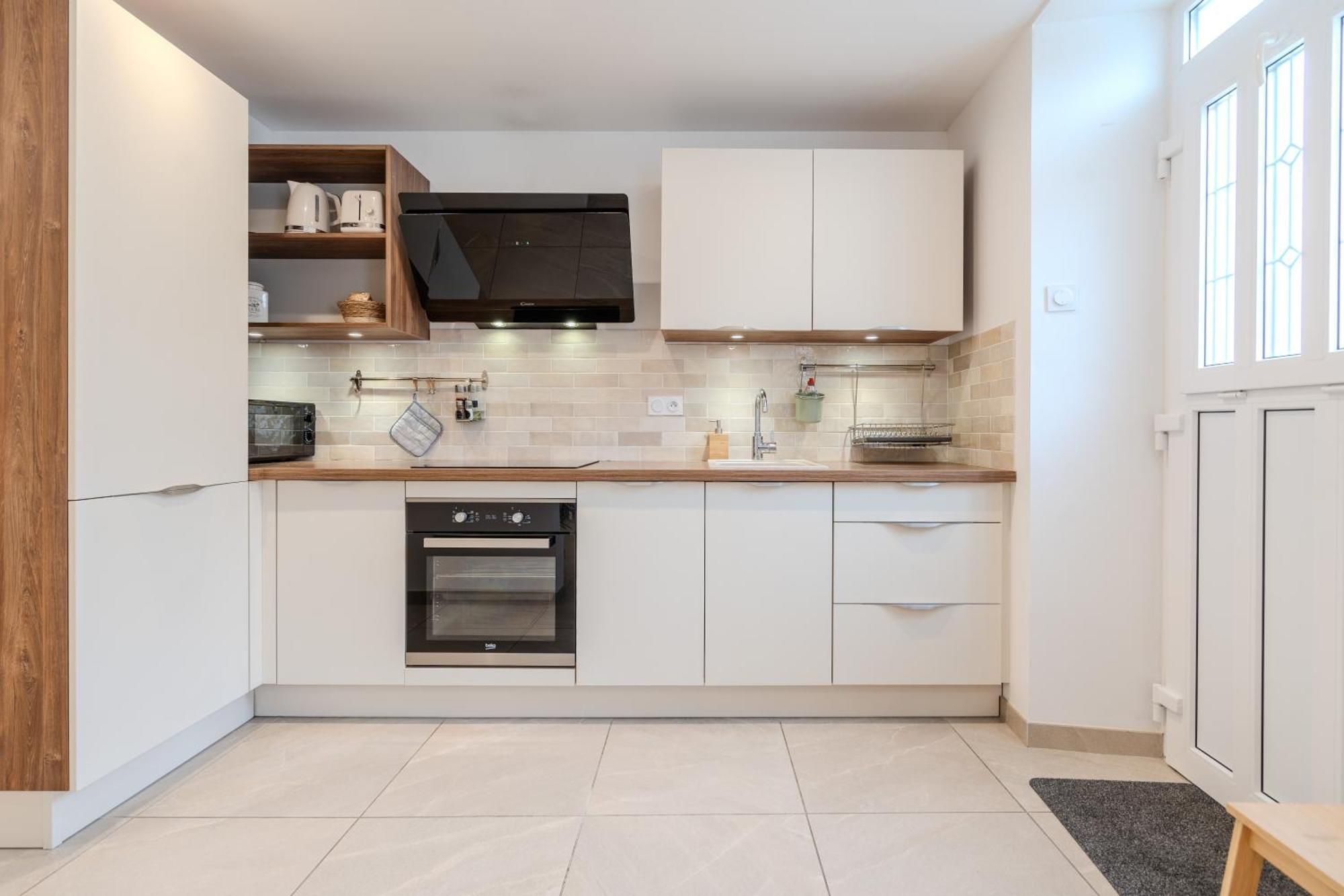 Cosy Cottage, 5 Minutes Disneyland! Holiday home *